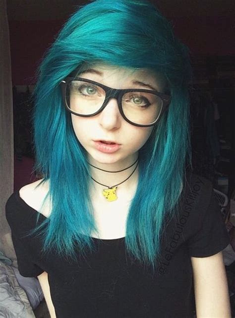 cute emo hair|shoulder length emo hair.